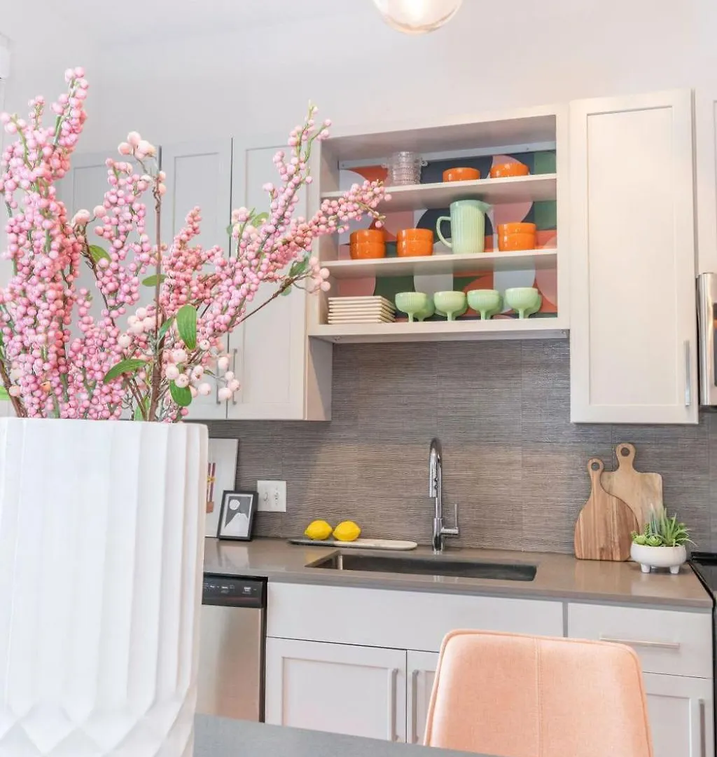 Apartment Experience Modern Comfort At Savoy In Charlotte USA